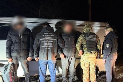 Атака РФ на Одеський район: пошкоджено іноземні судна. 1486-й день війни. Хроніка подій в Одесі й області Атака РФ на Одеський район: пошкоджено іноземні судна. 1486-й день війни. Хроніка подій в Одесі й області