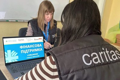 Від освітніх потреб дітей до пошуку роботи для батьків: у 5 школах Житомирщини запровадили пілотний проєкт Від освітніх потреб дітей до пошуку роботи для батьків: у 5 школах Житомирщини запровадили пілотний проєкт