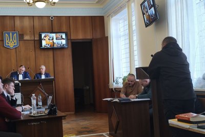 Справа про вбивство дитини у Радомишлі: на суді адвокат заявив про підміну кулі Справа про вбивство дитини у Радомишлі: на суді адвокат заявив про підміну кулі