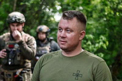 Полковник Євген "Адам" Межевікін на одній з позицій Полковник Євген "Адам" Межевікін на одній з позицій