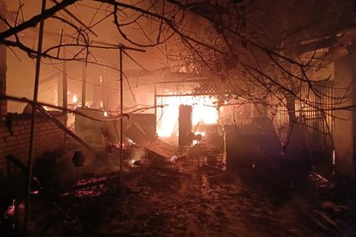 На Житомирщині в одному з сіл під час гасіння пожежі виявили тіло чоловіка На Житомирщині в одному з сіл під час гасіння пожежі виявили тіло чоловіка