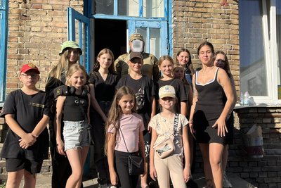 Діти-волонтери з міста на Волині отримали відзнаки від Білоруського добровольчого корпусу Діти-волонтери з міста на Волині отримали відзнаки від Білоруського добровольчого корпусу