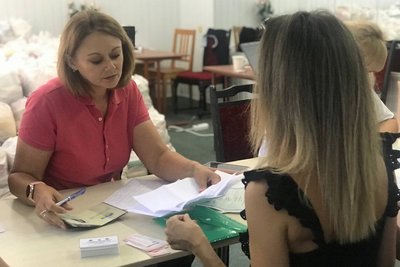 В Івано-Франківську відкрили гуманітарний хаб для жителів Луганщини В Івано-Франківську відкрили гуманітарний хаб для жителів Луганщини