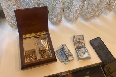 Заробляли на іноземцях: на Одещині викрили посадовців міграційної служби Заробляли на іноземцях: на Одещині викрили посадовців міграційної служби