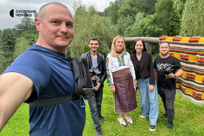 Команда спецпроєкту «Жива спадщина» від Суспільне Чернівці Команда спецпроєкту «Жива спадщина» від Суспільне Чернівці
