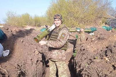 На Одещини батьки загиблого військового придбали мікроавтобус для його побратимів На Одещини батьки загиблого військового придбали мікроавтобус для його побратимів