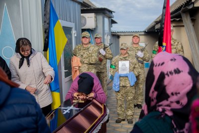 На Одещині попрощались з загиблим на фронті прикордонником На Одещині попрощались з загиблим на фронті прикордонником