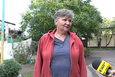 «Скло летіло, люди кричали — дуже страшно», — місцеві жителі про наслідки нічної атаки в Житомирі «Скло летіло, люди кричали — дуже страшно», — місцеві жителі про наслідки нічної атаки в Житомирі