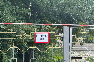 У Житомирі почали демонтувати розбомблену армією РФ будівлю ліцею №25