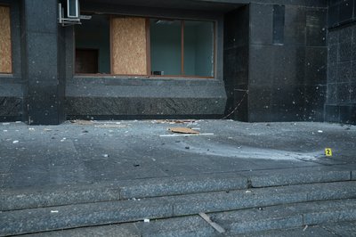 БпЛА влучив у центрі Сум: є поранений БпЛА влучив у центрі Сум: є поранений