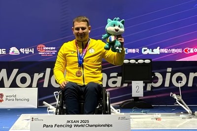 Парафехтувальник Дмитро Серьоженко під час чемпіонату світу у Південній Кореї Парафехтувальник Дмитро Серьоженко під час чемпіонату світу у Південній Кореї