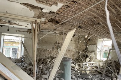 Приміщення ХДУ, Держспоживслужби, будинки та авто. Що розповіли херсонці про ранковий обстріл РФ Приміщення ХДУ, Держспоживслужби, будинки та авто. Що розповіли херсонці про ранковий обстріл РФ