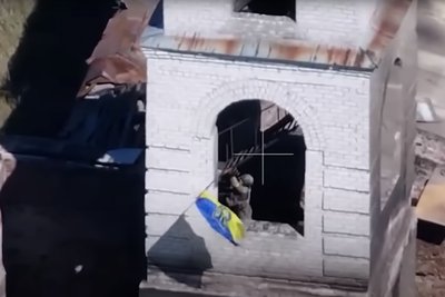 "Тепер противник намагається нас спинити". Як зачищали Зарічне та яку роль у відбитті селища зіграли полонені "Тепер противник намагається нас спинити". Як зачищали Зарічне та яку роль у відбитті селища зіграли полонені
