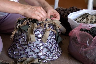 У Житомирі понад два роки діє волонтерський центр у квартирі багатоповерхівки: що виготовляють для ЗСУ У Житомирі понад два роки діє волонтерський центр у квартирі багатоповерхівки: що виготовляють для ЗСУ