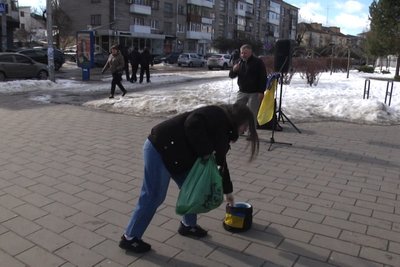 "Це створює позитивну атмосферу", — в Житомирі таксист Віктор Гаманюк-Емануель співає пасажирам "Це створює позитивну атмосферу", — в Житомирі таксист Віктор Гаманюк-Емануель співає пасажирам