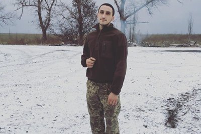 "Вмикали ультразвук та били струмом": морпіх після полону лікується у Луцьку "Вмикали ультразвук та били струмом": морпіх після полону лікується у Луцьку