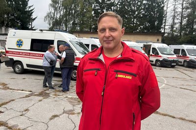 У Житомирі провели ралі на машинах швидкої допомоги: переможців визначали серед 10 медичних бригад У Житомирі провели ралі на машинах швидкої допомоги: переможців визначали серед 10 медичних бригад