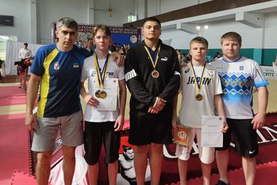 Сумські сумоїсти — з медалями чемпіонату України Сумські сумоїсти — з медалями чемпіонату України
