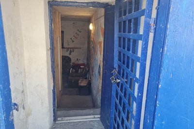 Укриття для дітей у погребі: в Житомирі робоча група вивчала умови в укритті центру "Сонячний дім" Укриття для дітей у погребі: в Житомирі робоча група вивчала умови в укритті центру "Сонячний дім"