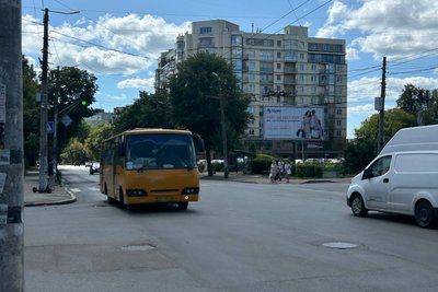 У Житомирі хочуть підвищити вартість проїзду у громадському транспорті: думка експерта та реакція людей У Житомирі хочуть підвищити вартість проїзду у громадському транспорті: думка експерта та реакція людей