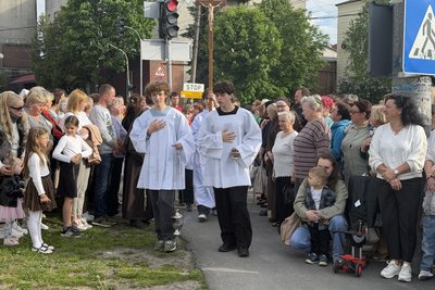 У Житомирі освятили пам’ятник Іоанну Павлу ІІ: монумент відкрили до дня народження понтифіка У Житомирі освятили пам’ятник Іоанну Павлу ІІ: монумент відкрили до дня народження понтифіка