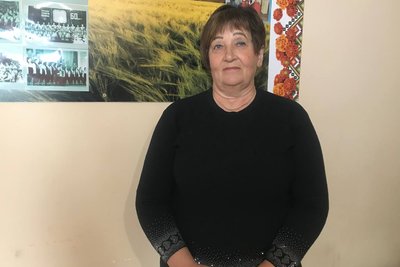 "По нас стріляють, а ми — незламні" — учасниці колективу "Терен" з Житомирщини "По нас стріляють, а ми — незламні" — учасниці колективу "Терен" з Житомирщини