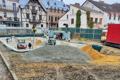 Прокуратура в Луцьку з'ясовує законність будівельних робіт на Кафедральній Прокуратура в Луцьку з'ясовує законність будівельних робіт на Кафедральній