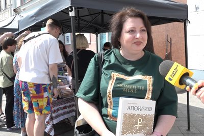 "Книжкова площа": приблизно 2 тисячі книжок принесли до бібліотек житомиряни для книгообміну "Книжкова площа": приблизно 2 тисячі книжок принесли до бібліотек житомиряни для книгообміну
