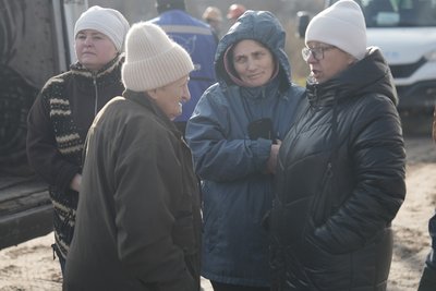 Атака "шахедів" на Велику Чернеччину: що розповіли місцеві жителі Атака "шахедів" на Велику Чернеччину: що розповіли місцеві жителі