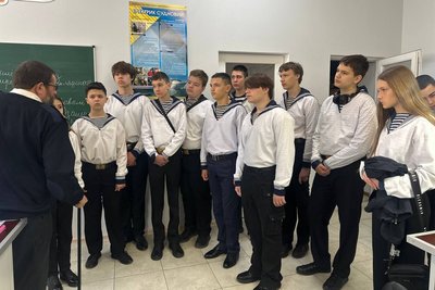"Сині комірці" для Одещини: чому робітничі професії повертають престиж і кого найбільше потребує ринок праці "Сині комірці" для Одещини: чому робітничі професії повертають престиж і кого найбільше потребує ринок праці