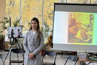 «Світлини в мажорі»: в Житомирі студентка музичного коледжу Марта Кондренко представила першу персональну фотовиставку