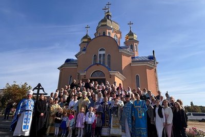 У Малині на Житомирщині освятили розпис у храмі та відзначили свято Покрови