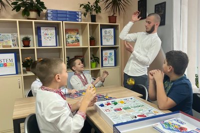 Набір робототехніки і 3D-принтер: в громаді на Житомирщині відкрили другу STEM-лабораторію Набір робототехніки і 3D-принтер: в громаді на Житомирщині відкрили другу STEM-лабораторію