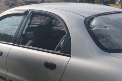 пошкоджена автівка пошкоджена автівка