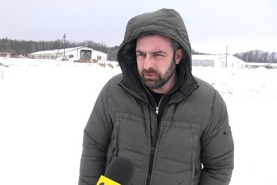 Ситуація на держпідприємстві "Рихальське" на Житомирщині: місцеві жителі розповіли, що тварини продовжують голодувати Ситуація на держпідприємстві "Рихальське" на Житомирщині: місцеві жителі розповіли, що тварини продовжують голодувати