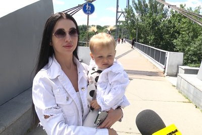 Борщівник у парку в центрі Житомира — чому це небезпечно і коли його приберуть