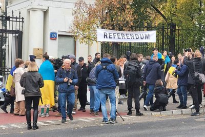 Передача території посольства РФ у власність Варшаві. У "референдумі" взяли участь миколаївці