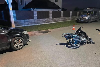 На Волині сталися дві ДТП за участю неповнолітніх: травмувалися двоє підлітків На Волині сталися дві ДТП за участю неповнолітніх: травмувалися двоє підлітків