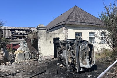 Внаслідок російського обстрілу пошкоджені будинки та автівки в Миколаєві