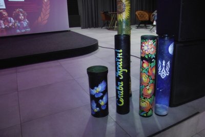 У Житомирі на благодійному дитячому показі мод збирали гроші на підтримку Збройних сил України У Житомирі на благодійному дитячому показі мод збирали гроші на підтримку Збройних сил України