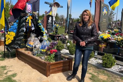 "Це був страшний шок": у селі на Рівненщині осквернили могили полеглих воїнів "Це був страшний шок": у селі на Рівненщині осквернили могили полеглих воїнів