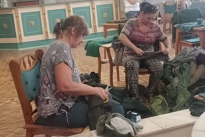У Миколаєві жінка допомагає військовим та збирає колекцію для музею У Миколаєві жінка допомагає військовим та збирає колекцію для музею