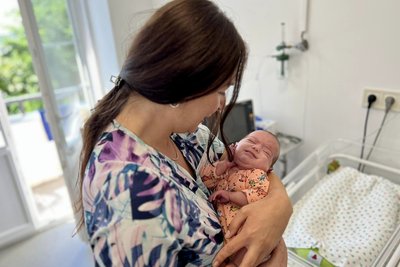 Єва з лікаркою Галиною Зарембою Єва з лікаркою Галиною Зарембою