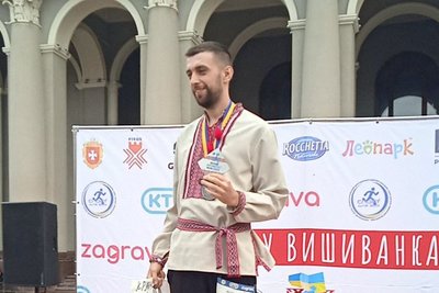 У Рівному провели благодійний забіг у вишиванках У Рівному провели благодійний забіг у вишиванках