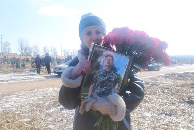 У Харкові поховали нацгвардійця та бойового медика У Харкові поховали нацгвардійця та бойового медика