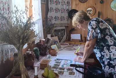 Місце, де оживає історія: "Будинок рибалки" серед річки на Житомирщині Місце, де оживає історія: "Будинок рибалки" серед річки на Житомирщині