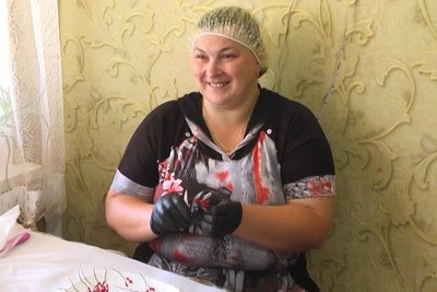 Пече торти, аби відволіктися від сьогодення кандидатка технічних наук з Хмельниччини Олена Супрун Пече торти, аби відволіктися від сьогодення кандидатка технічних наук з Хмельниччини Олена Супрун
