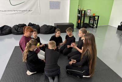 У Хусті переселенка з Херсонщини відкрила театральну студію "Творча лабораторію" У Хусті переселенка з Херсонщини відкрила театральну студію "Творча лабораторію"