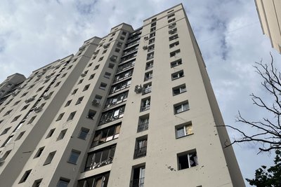 Наслідки влучання російського безпілотника у Шевченківському районі Харкова, 20 червня 2025 року Наслідки влучання російського безпілотника у Шевченківському районі Харкова, 20 червня 2025 року