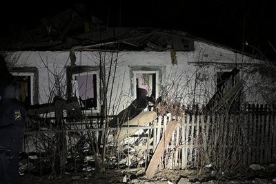 Будинок, який зазнав пошкоджень внаслідок влучання російського БпЛА у Холодногірському районі Будинок, який зазнав пошкоджень внаслідок влучання російського БпЛА у Холодногірському районі